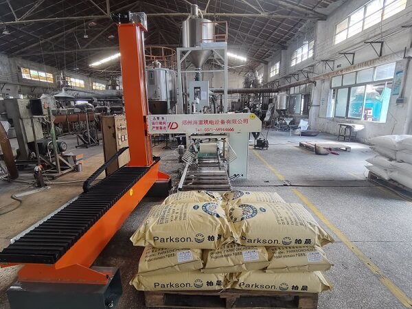 HFML-160直角坐標(biāo)碼垛機-聚丙烯塑料顆粒碼垛